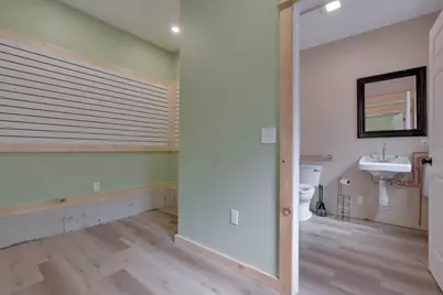 9 Hutchins Street, Auburn, ME 04210 - Photo 4
