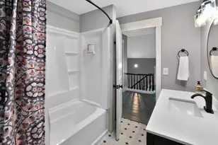 79 Oak St, Ellsworth, ME 04605 - Photo 20