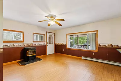 1050 Main Street, Palmyra, ME 04965 - Photo 10