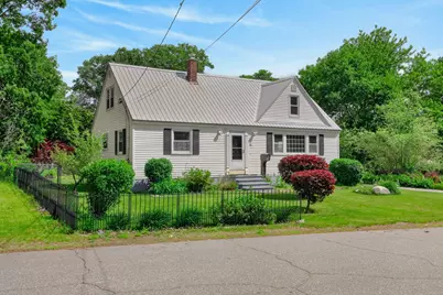 82 Columbia Avenue, Brunswick, ME 04011 - Photo 2