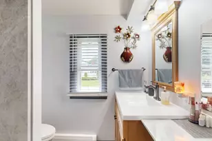 26 Columbia St, Lewiston, ME 04240 - Photo 12
