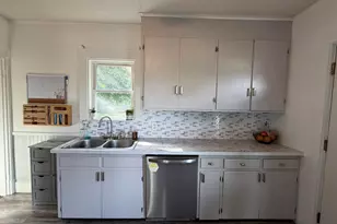9 Hancock St, Caribou, ME 04736 - Photo 10