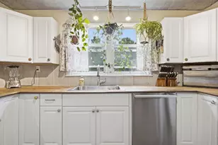 3 Willow Ln, Kennebunk, ME 04043 - Photo 8