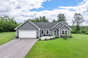 51 Knl Crst Dr, Bangor, ME 04401 - Photo 2