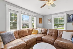 13 Hicks St, Portland, ME 04103 - Photo 8