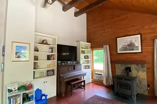 1096 Smithfield Rd, Belgrade, ME 04917 - Photo 16