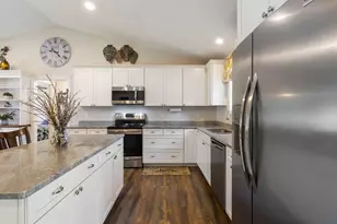 14 Sunset Ave, North Berwick, ME 03906 - Photo 10
