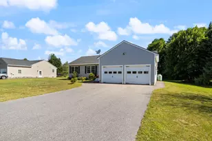 14 Sunset Ave, North Berwick, ME 03906 - Photo 2