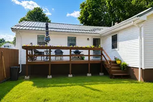 25 1/2 Elm St, East Millinocket, ME 04430 - Photo 22