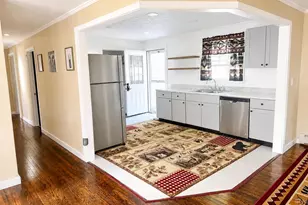 25 1/2 Elm St, East Millinocket, ME 04430 - Photo 8