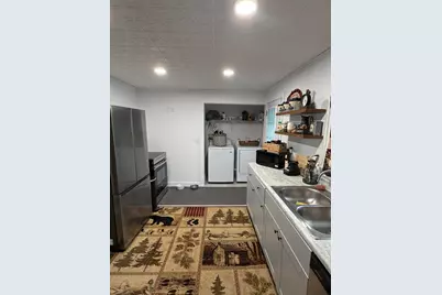 25 1/2 Elm Street, East Millinocket, ME 04430 - Photo 4