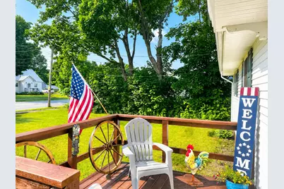 25 1/2 Elm Street, East Millinocket, ME 04430 - Photo 4