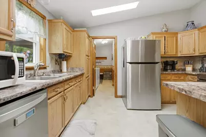 11 Fox Run Drive, Lewiston, ME 04240 - Photo 6