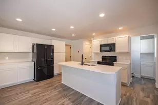 17 Streamside Dr, Auburn, ME 04210 - Photo 8