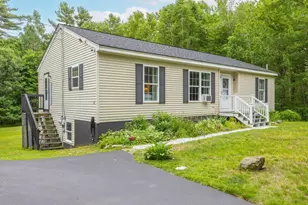 41 Daffodil Ln, Cumberland, ME 04021 - Photo 2