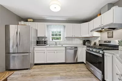 41 Daffodil Lane, Cumberland, ME 04021 - Photo 10