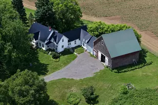 571 Smyrna St, Houlton, ME 04730 - Photo 2