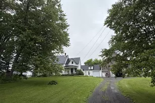 571 Smyrna St, Houlton, ME 04730 - Photo 1