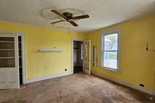 35 Bridge St, Topsham, ME 04086 - Photo 8
