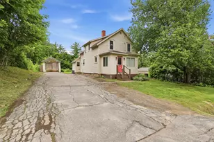45 Pleasant St, Winthrop, ME 04364 - Photo 2