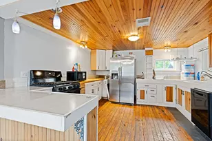 110 Noble Ct, Pittsfield, ME 04967 - Photo 8