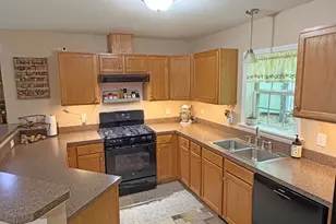 21 Fenwick Way, Ellsworth, ME 04605 - Photo 10