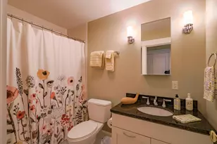 40 Washington St, Camden, ME 04843 - Photo 16