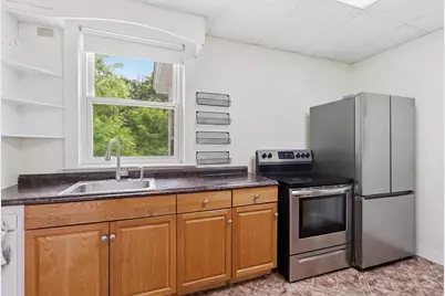643 Main Street, Lewiston, ME 04240 - Photo 12