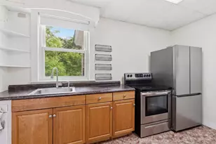 643 Main St, Lewiston, ME 04240 - Photo 12
