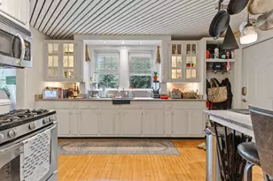 31 Bates St, Portland, ME 04103 - Photo 6