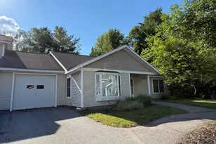 15 Chickadee Cir, Brunswick, ME 04011 - Photo 2