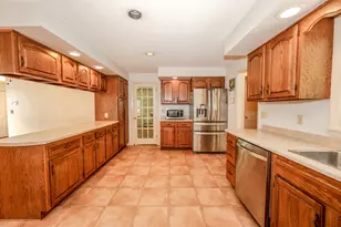 29 Rosewood Cir, Kennebunk, ME 04043 - Photo 16