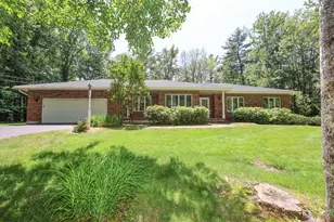 29 Rosewood Cir, Kennebunk, ME 04043 - Photo 2