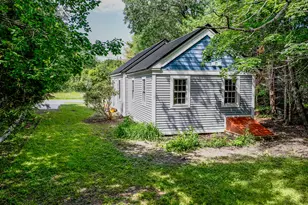 7 Pike Ave, Searsport, ME 04974 - Photo 2
