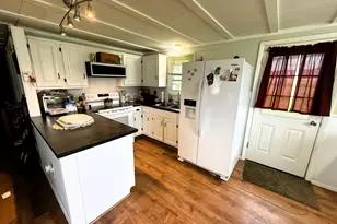 11 Depot St, Waldoboro, ME 04572 - Photo 2