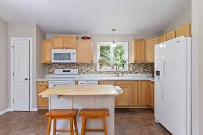 20 Swans Road, Raymond, ME 04071 - Photo 8