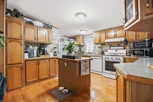 271 Mountain Rd, Arundel, ME 04046 - Photo 8