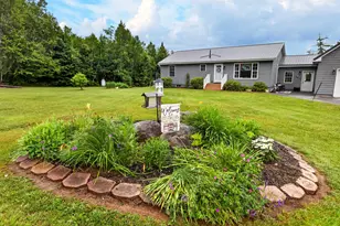 14 Autumn Ln, Lincoln, ME 04457 - Photo 2