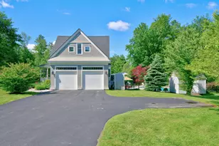 11 Cole Field Rd, Cape Elizabeth, ME 04107 - Photo 8