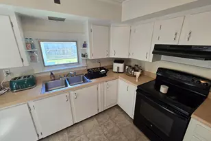 240 Palm St, Bangor, ME 04401 - Photo 8