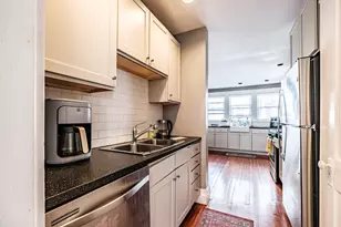 15 Longfellow St, Portland, ME 04103 - Photo 12