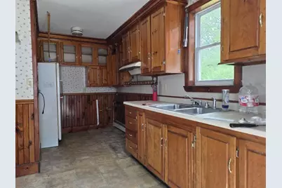 36 Military Avenue, Fairfield, ME 04937 - Photo 6