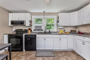 8 Kenneth Rd, South Portland, ME 04106 - Photo 8