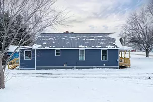 33 Vaughn St, Caribou, ME 04736 - Photo 2
