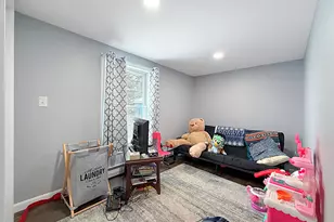 33 Vaughn St, Caribou, ME 04736 - Photo 14