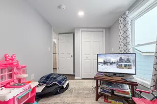 33 Vaughn St, Caribou, ME 04736 - Photo 16