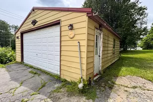 2 Barnet Ave, Waterville, ME 04901 - Photo 2