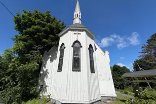 103 Spring St, Dexter, ME 04930 - Photo 4