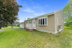 34 Kennebec Dr, Benton, ME 04901 - Photo 12