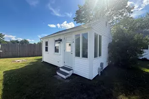 2090 Post Rd, Wells, ME 04090 - Photo 2